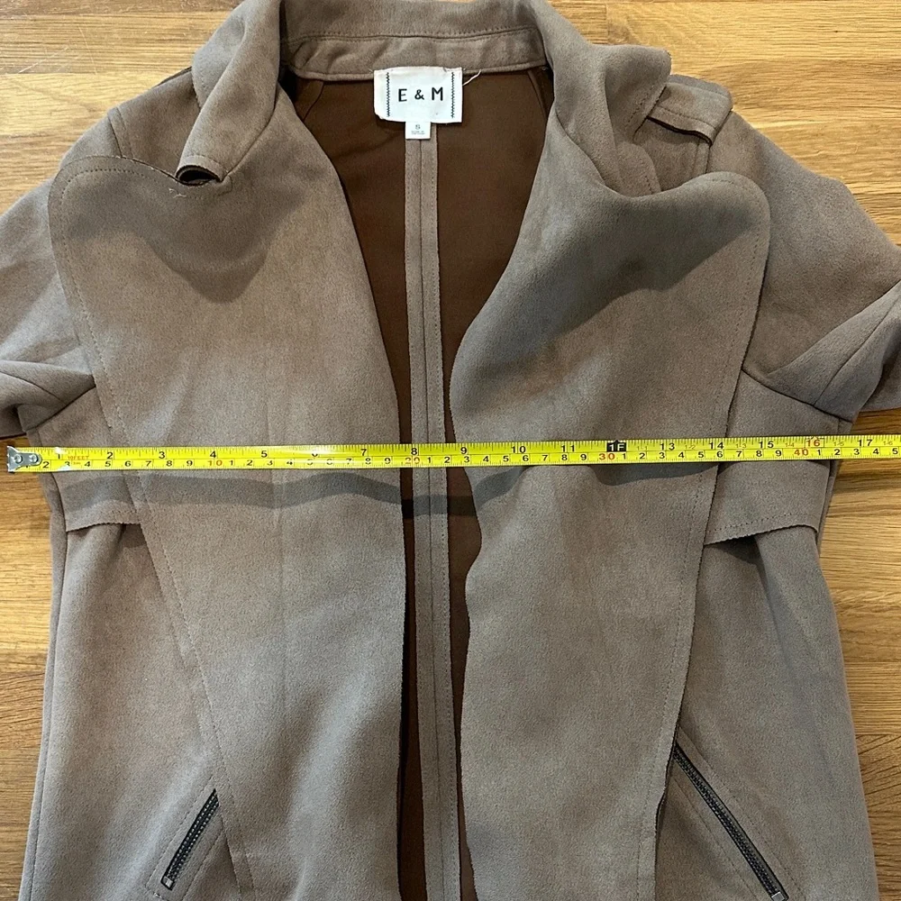 E&M | Women's Tan Suede moto style Jacket - Picture 4 of 13